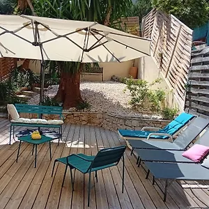 nice-gairaut-jardin-prive-grand-f1-lumineux-piscine-collective.fr-provencehotel.com/