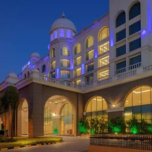 Hotel Radisson Blu Plaza